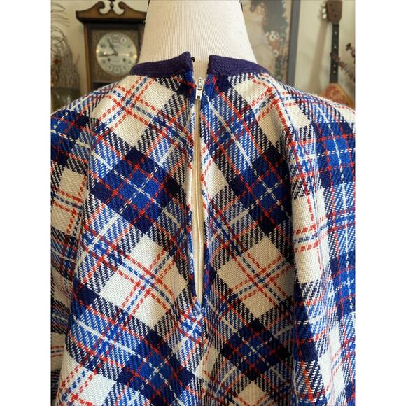 Vintage Blue and White Plaid Wrap - Picture 7 of 10